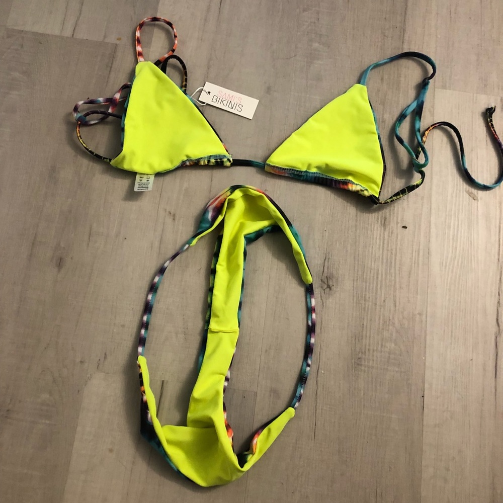 Sami’s bikinis infamous and sold out tie dye set🌈 - Picture 4 of 5